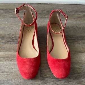 Vince Camuto Shoes Vince Camuto Attera Flats in Red 7.5 Women’s